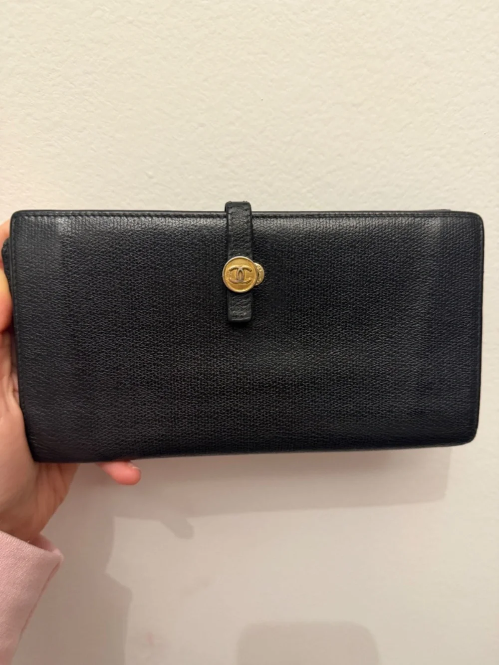 CHANEL Black Caviar Leather Continental Wallet USED